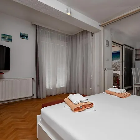 Apartmán Carmen *