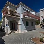 Apartment Carmen Makarska