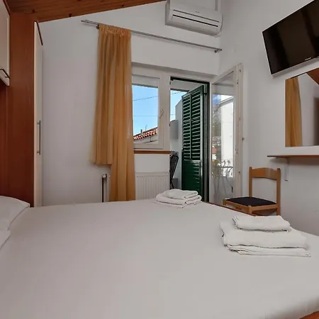 Carmen Apartament Makarska