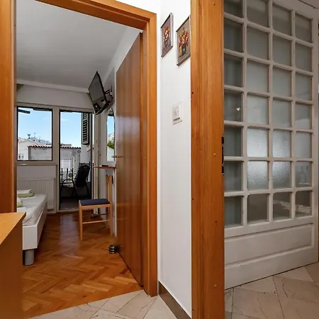 Carmen Apartament Makarska