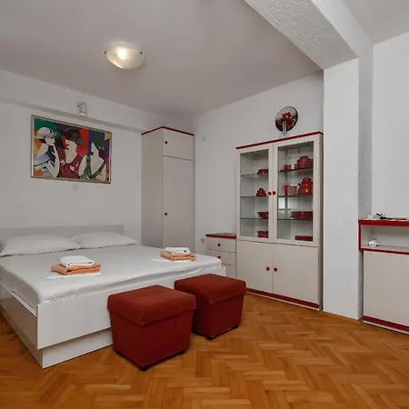 Apartament Carmen *