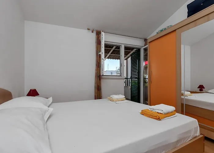 Carmen * Макарська